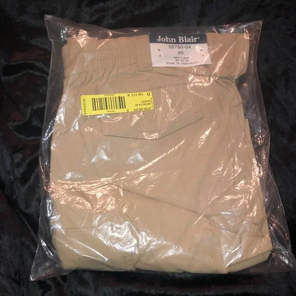 John Blair Cargo Shorts NWT sz 40 - Picture 2 of 3